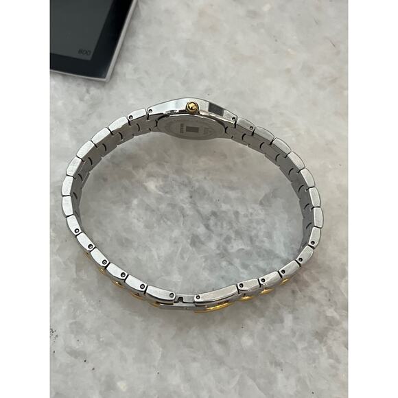 Bulova Ladies Wrist Watch Dual Gold/Silver Tone Analog Quartz Women Watch - Picture 9 of 9